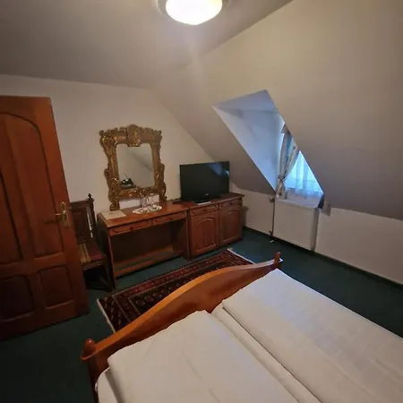 Hotel Razgorsek 3*