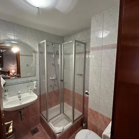 Razgorsek 3*