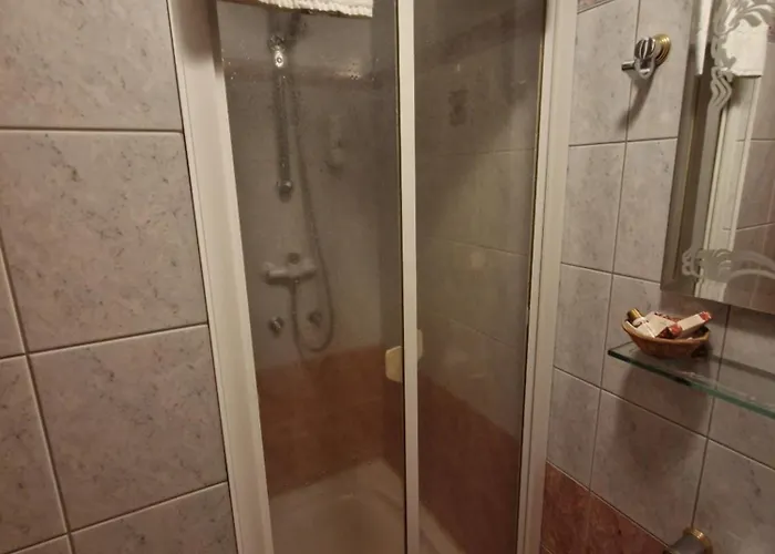 Razgorsek מלון 3*